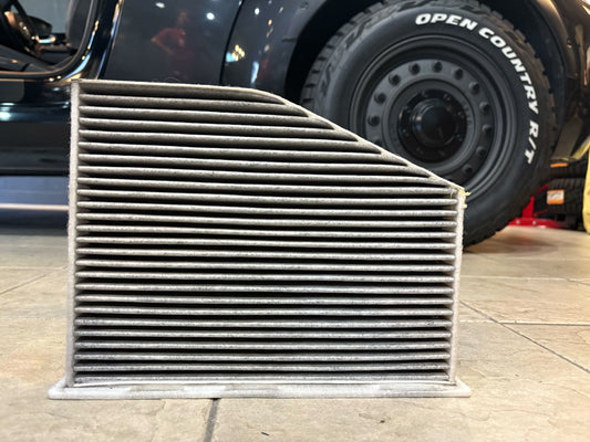 【車のエアコン臭くない？】たった10分で嫌な臭いをスッキリ解消する方法！DIY感覚で自分で簡単安価に出来るザ・ビートルのエアコンフィルターの交換方法をご紹介