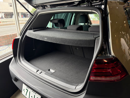 フォルクスワーゲン ゴルフ TSIコンフォートライン（プエブロベージュ）