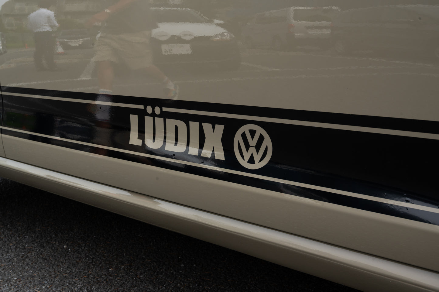 フォルクスワーゲン ゴルフ TSIコンフォートライン（プエブロベージュ）