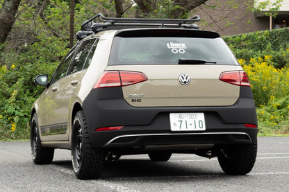 フォルクスワーゲン ゴルフ TSIコンフォートライン（プエブロベージュ）