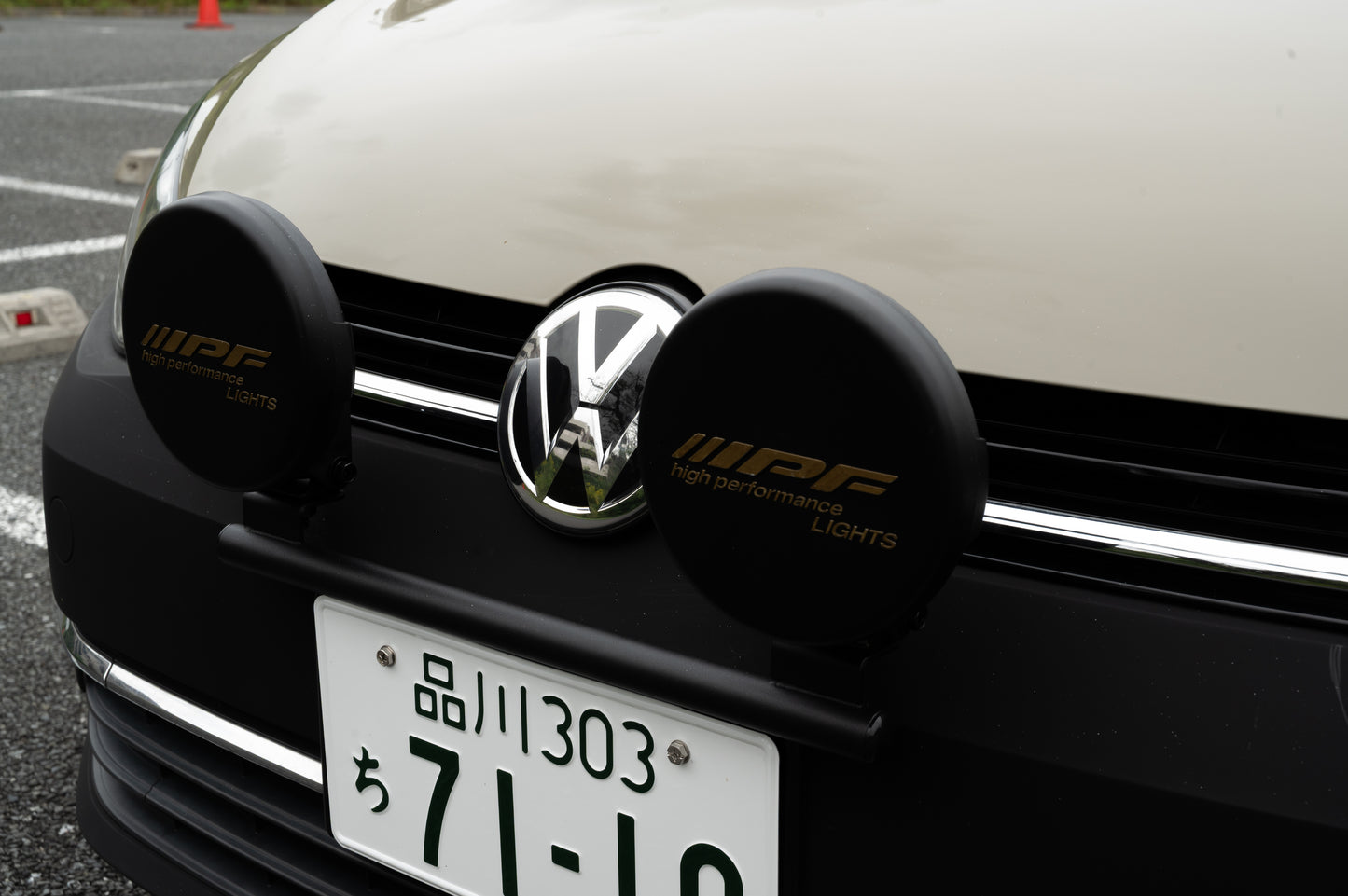 フォルクスワーゲン ゴルフ TSIコンフォートライン（プエブロベージュ）