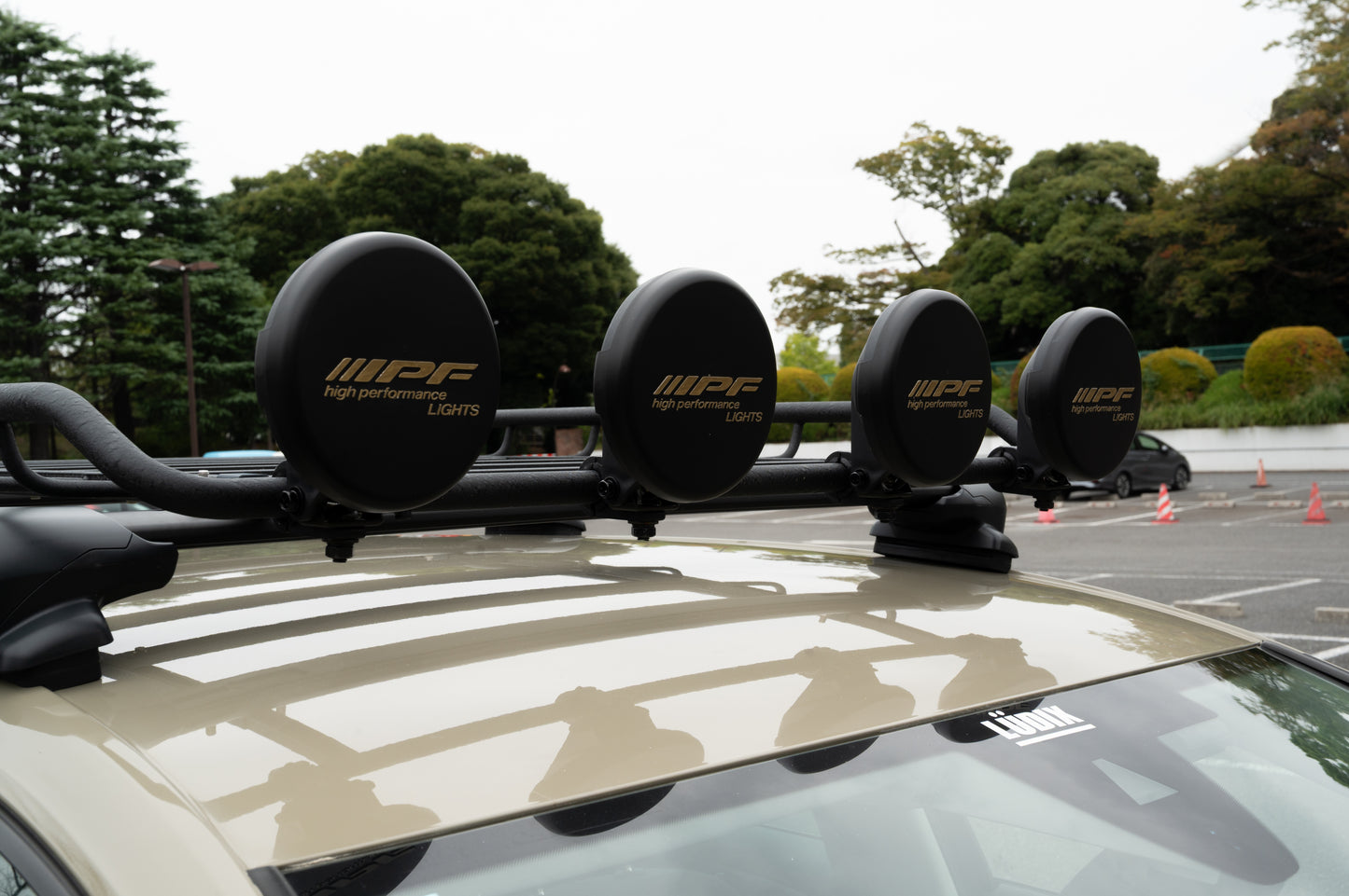 フォルクスワーゲン ゴルフ TSIコンフォートライン（プエブロベージュ）