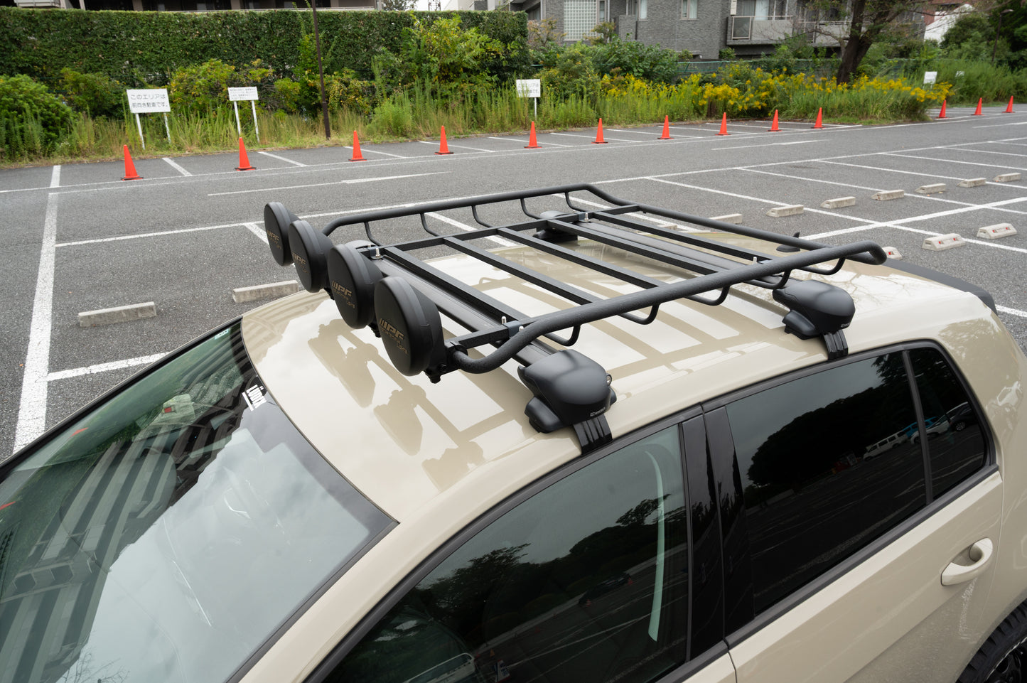 フォルクスワーゲン ゴルフ TSIコンフォートライン（プエブロベージュ）