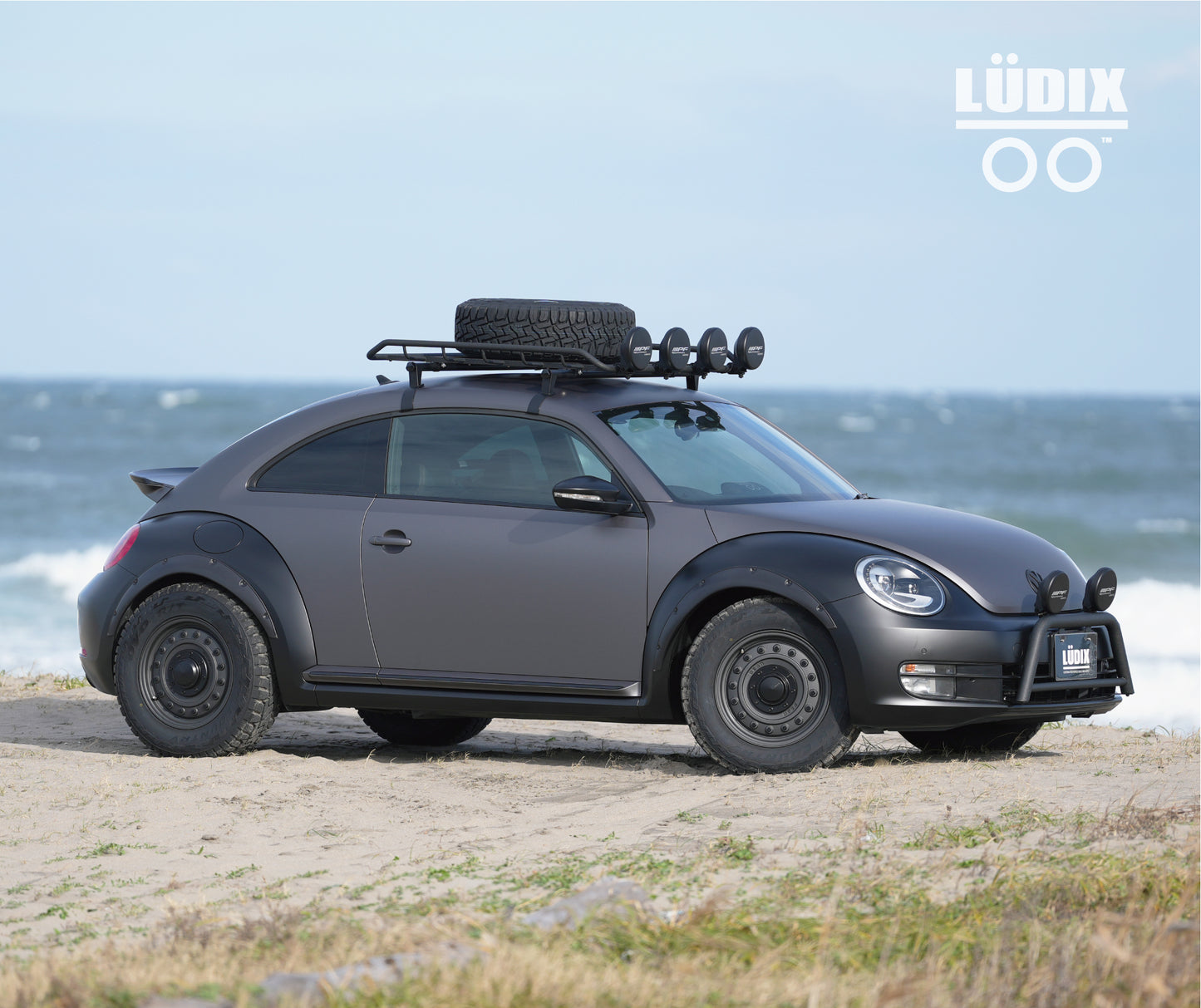 フォルクスワーゲン ザ・ビートル ターボ【NB-2】（ブラック）