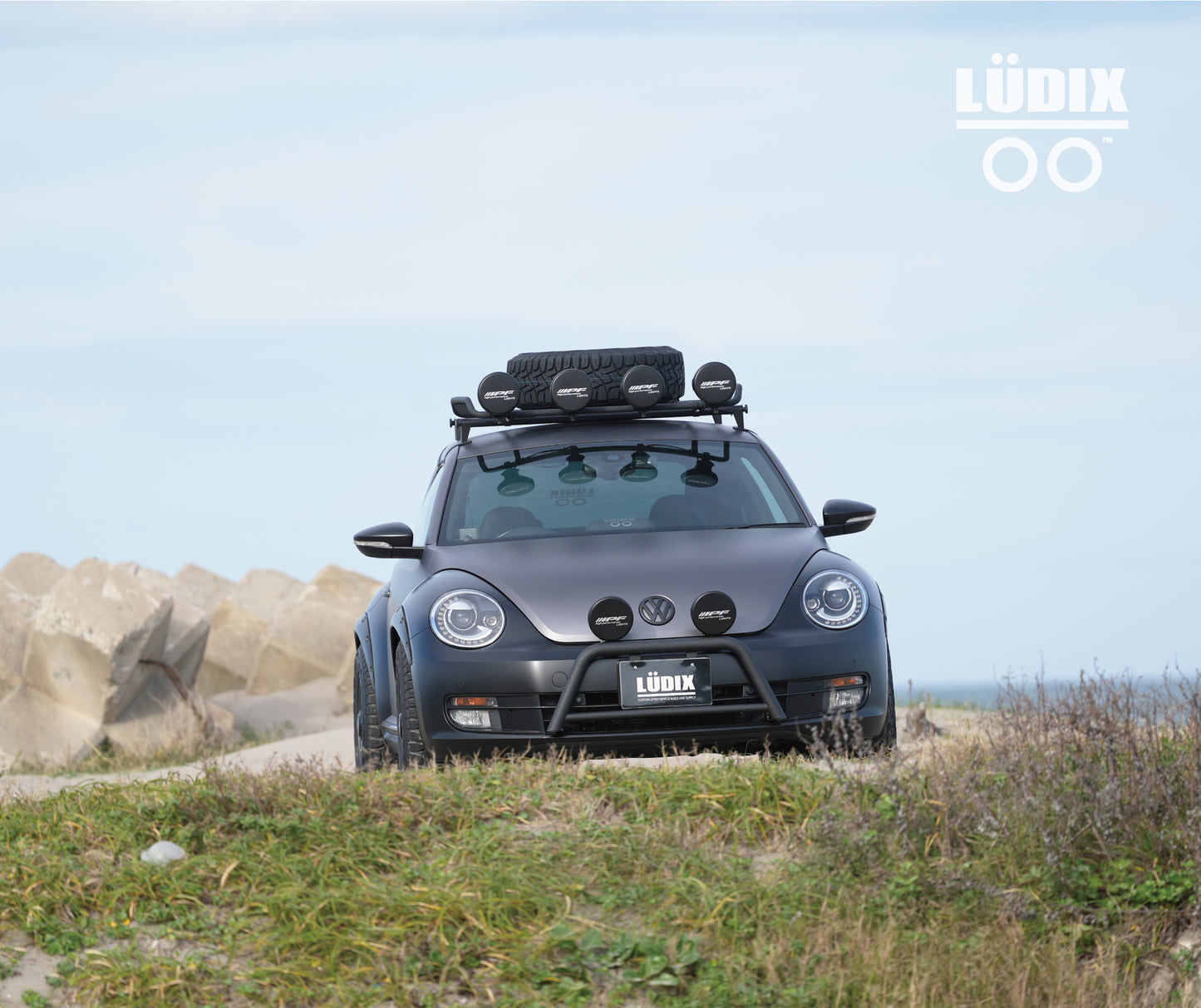 フォルクスワーゲン ザ・ビートル ターボ【NB-2】（ブラック）